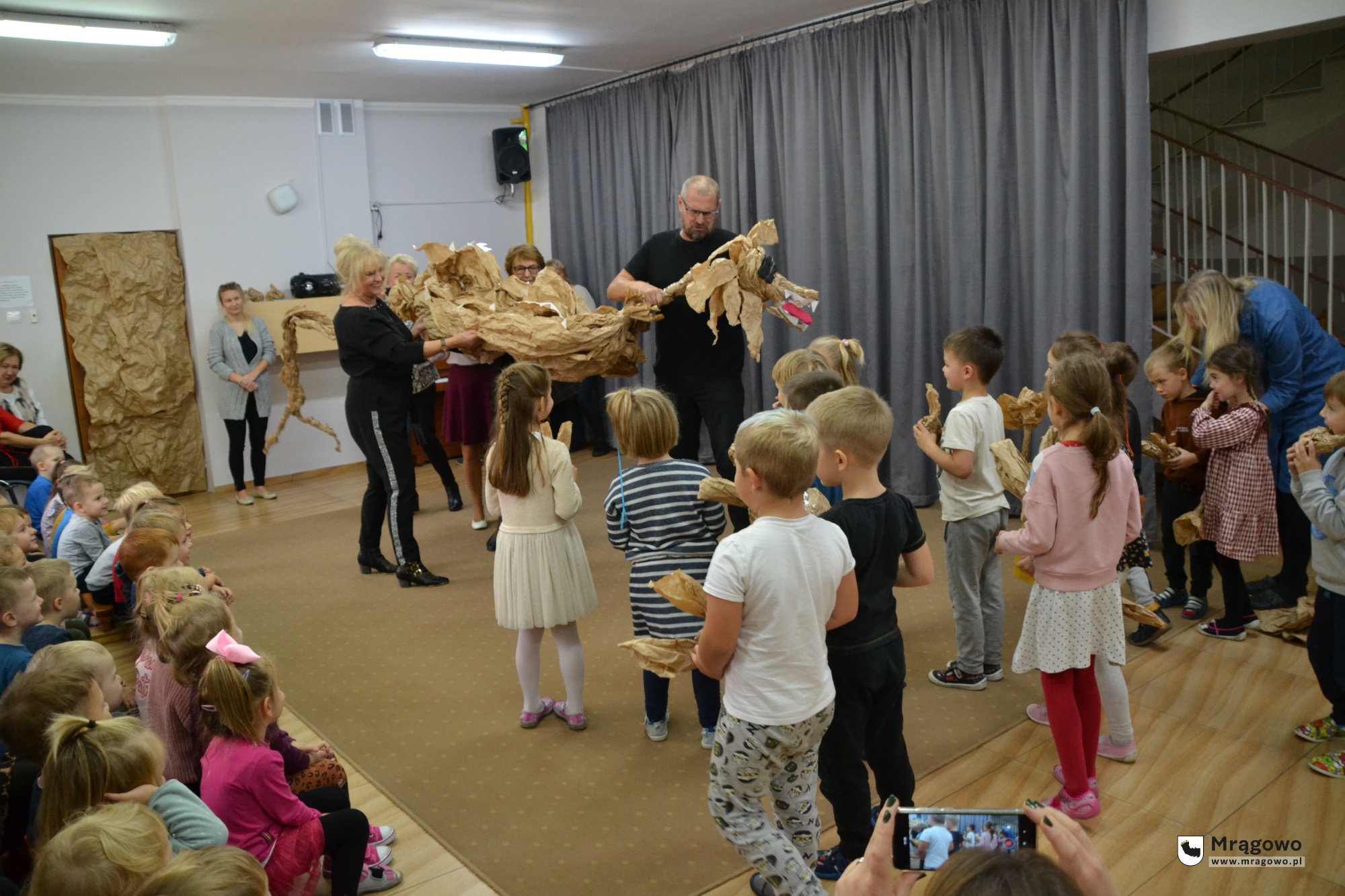 Obraz artykułu - Warsztaty teatralne i legendarny Bazyliszek w przedszkolu „Kubuś” [ZDJĘCIA]