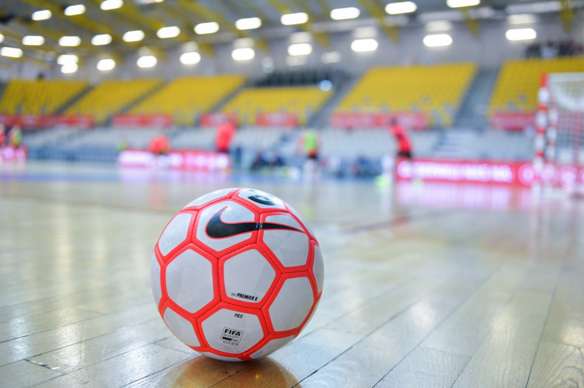 Obraz artykułu - Ruszyły zapisy na mrągowską halówkę!