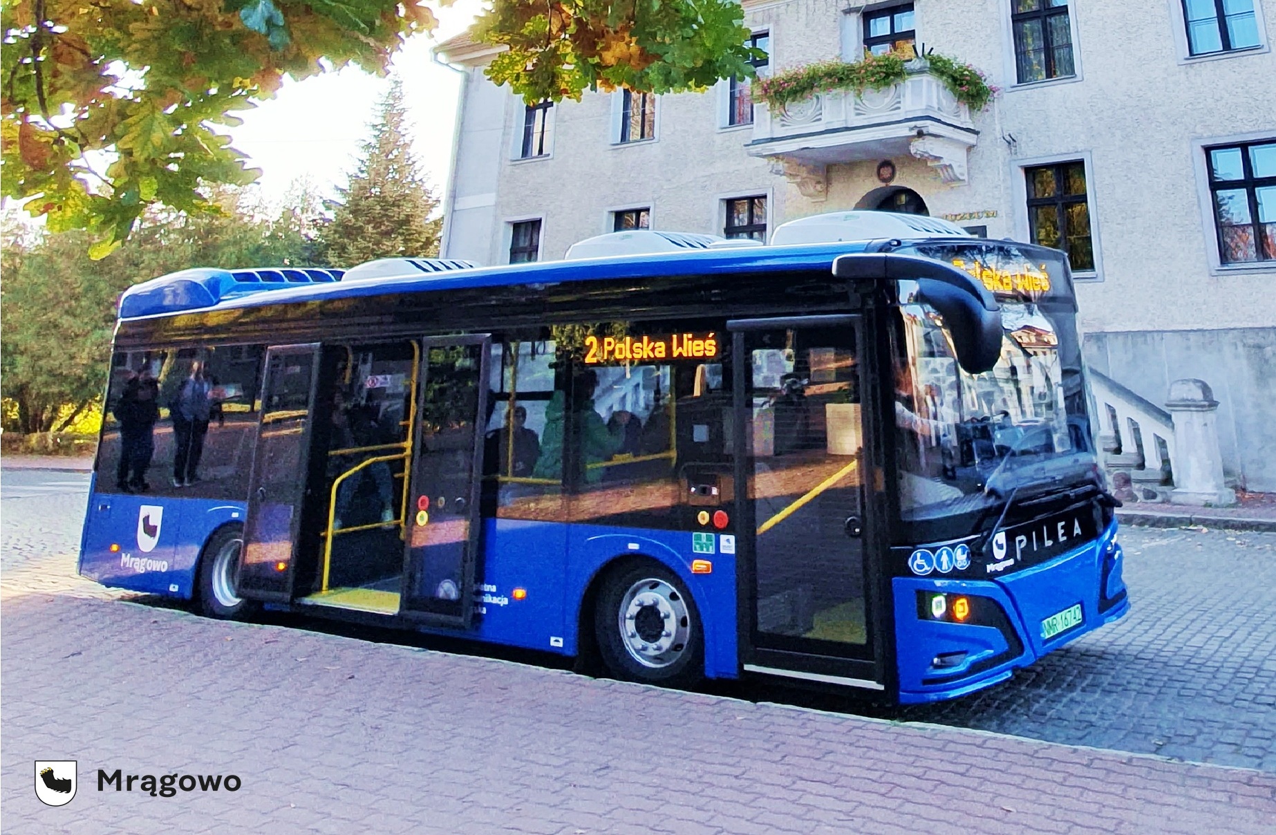 Obraz artykułu - Komunikacja miejska w okresie Wszystkich Świętych 2025. Sprawdź, jakim autobusem dojedziesz na cmentarz