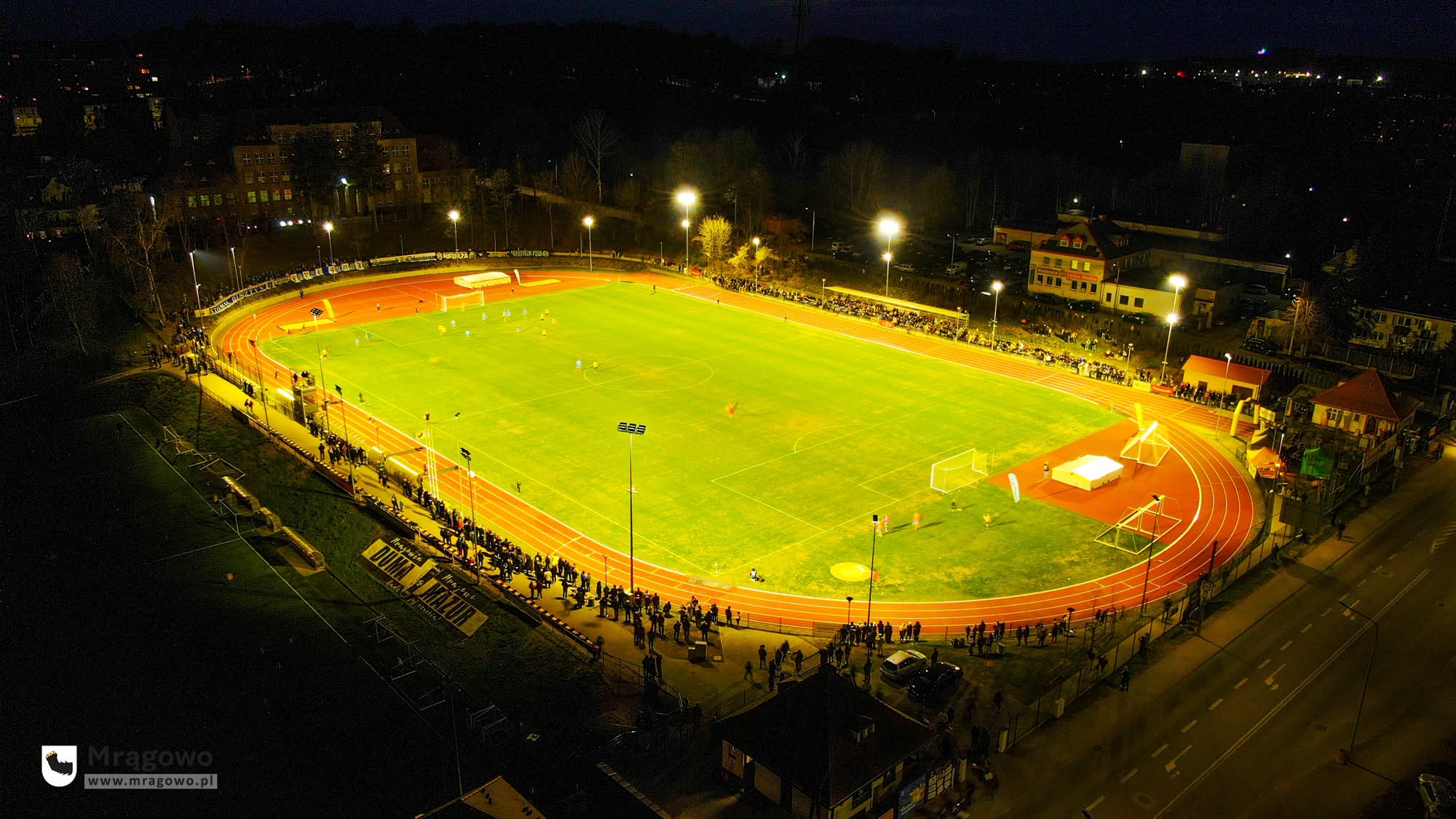 Obraz artykułu - Nowy rozdział dla mrągowskiego sportu! Stadion przy ul. Mrongowiusza oficjalnie otwarty!