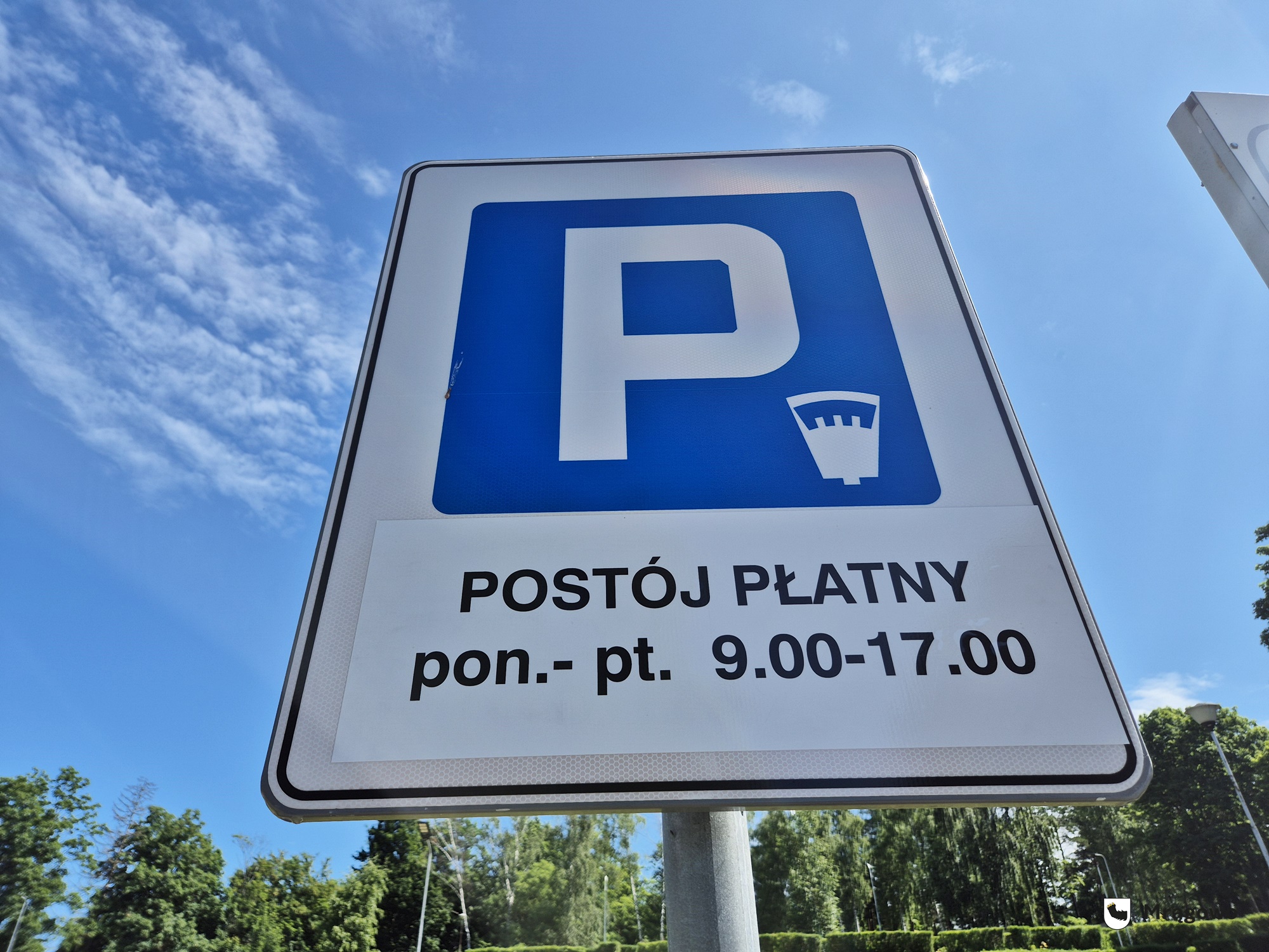 Obraz dla: Sezon wakacyjny w Mrągowie. Przypominamy o strefie płatnego parkowania na Jaszczurczej Górze